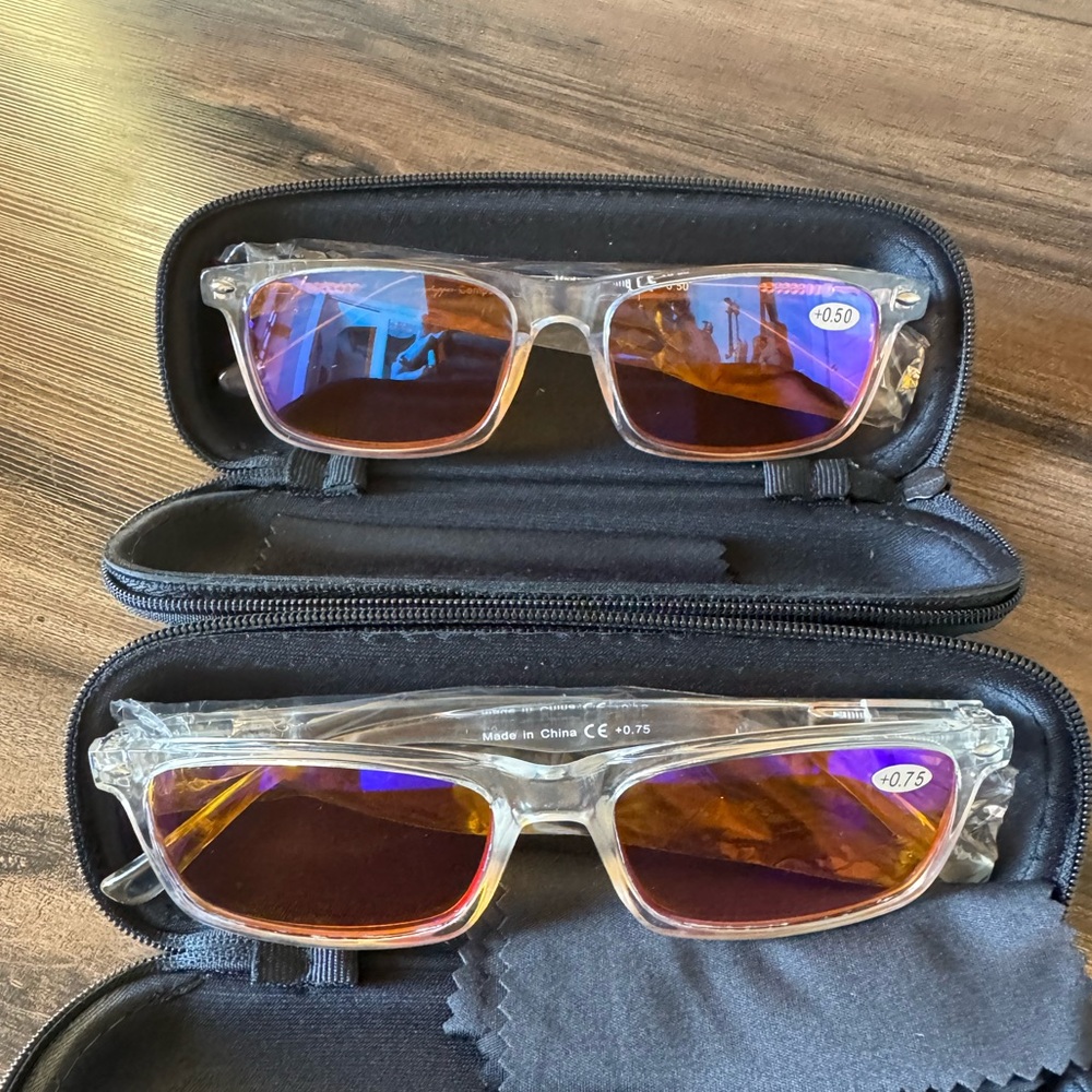 Eyekepper orange tinted blue light blocking glasses .5 and .75 reader with Case